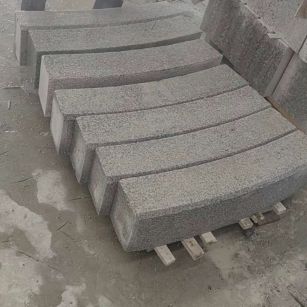 马鞍山芝麻白弧形路牙石