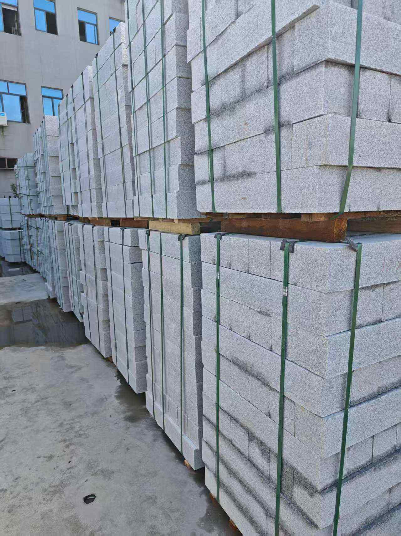 马鞍山芝麻白路牙石，路侧石